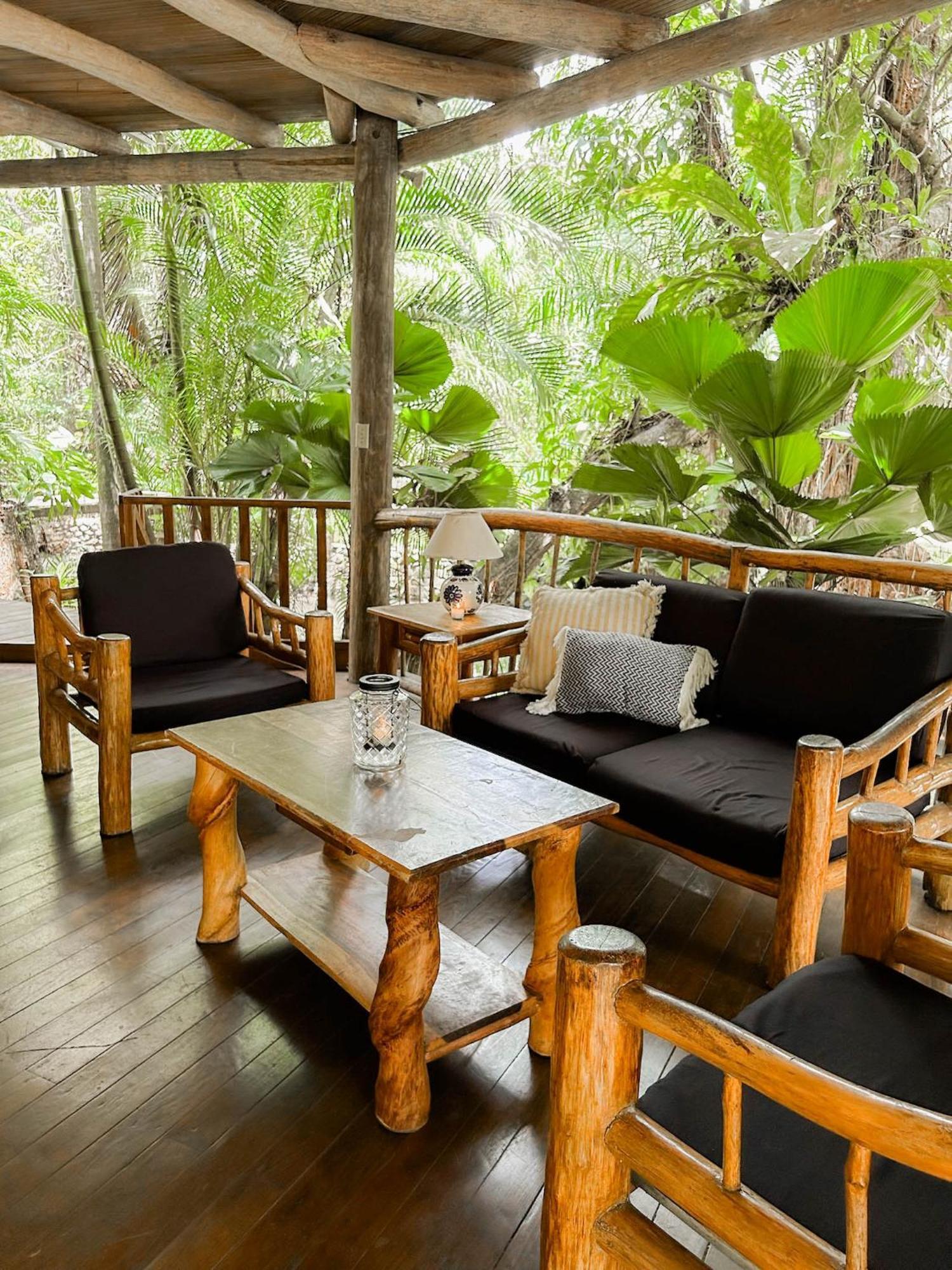 Casa Caribe Hotel Rio Dulce Exterior photo